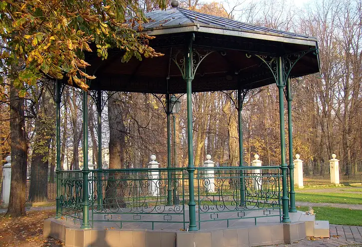 Jak zrobić światło w altance? Porady