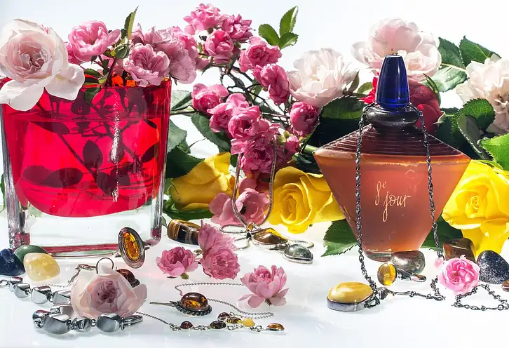 Jak wybierać perfumy na prezent – poradnik