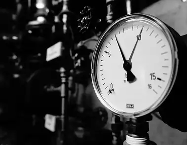 Kto wymyślił manometr? Odkryj historię