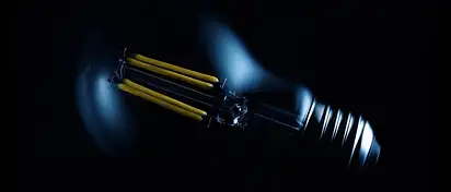 Jaka moc żarówki do lampy solnej? Poradnik