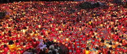 Ile Polacy wydają na Wszystkich Świętych?