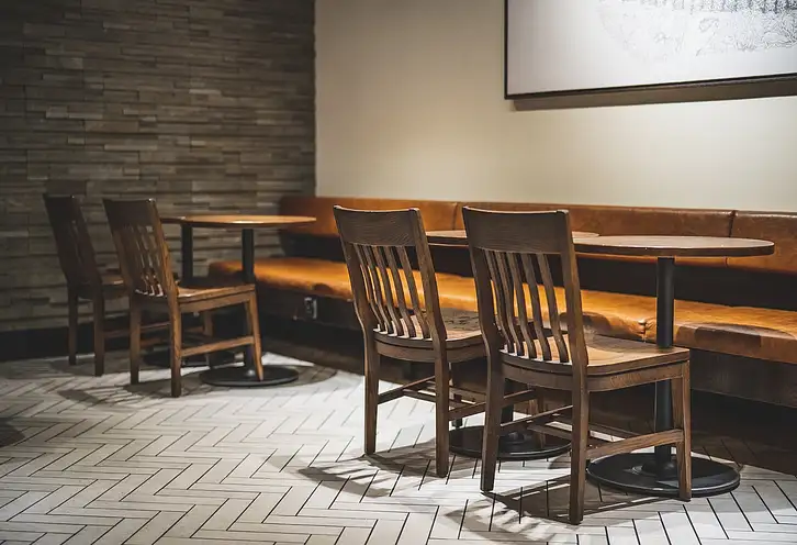 Co pod meble z palet? Porady i materiały